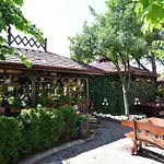 クラマ ハイドゥチロール ゲストハウス 4*