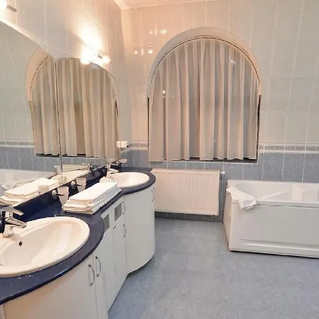 Crama Haiducilor Gasthuis 4*