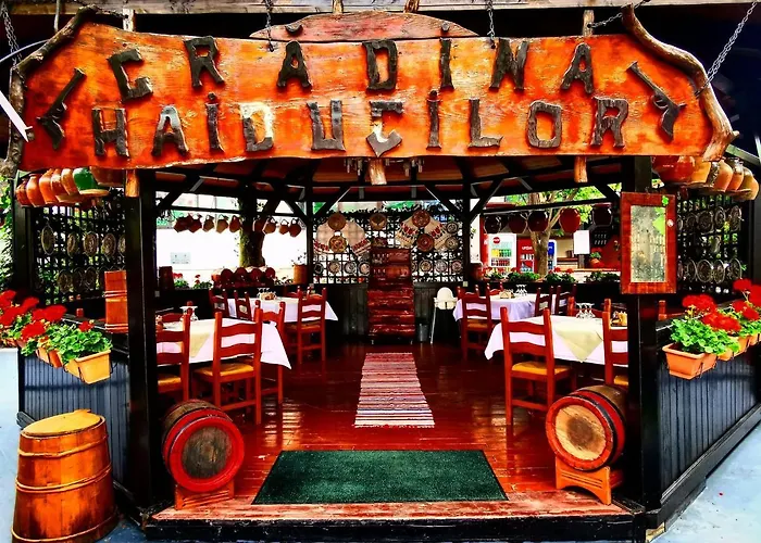 Crama Haiducilor 게스트하우스 4*