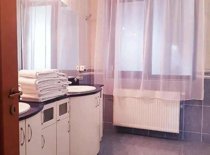 Gæstehus Crama Haiducilor 4*